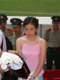 老实巴交的乡下女人，一夜杀了邻居一家4口，起因是一只鸡